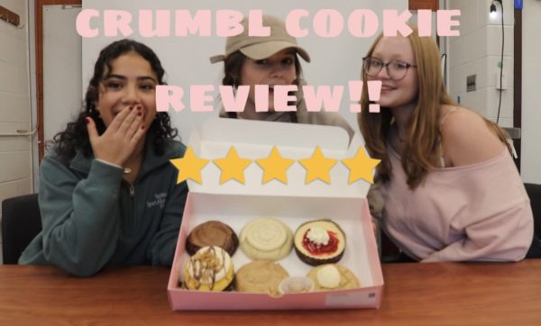 Crumbl Cookie Review